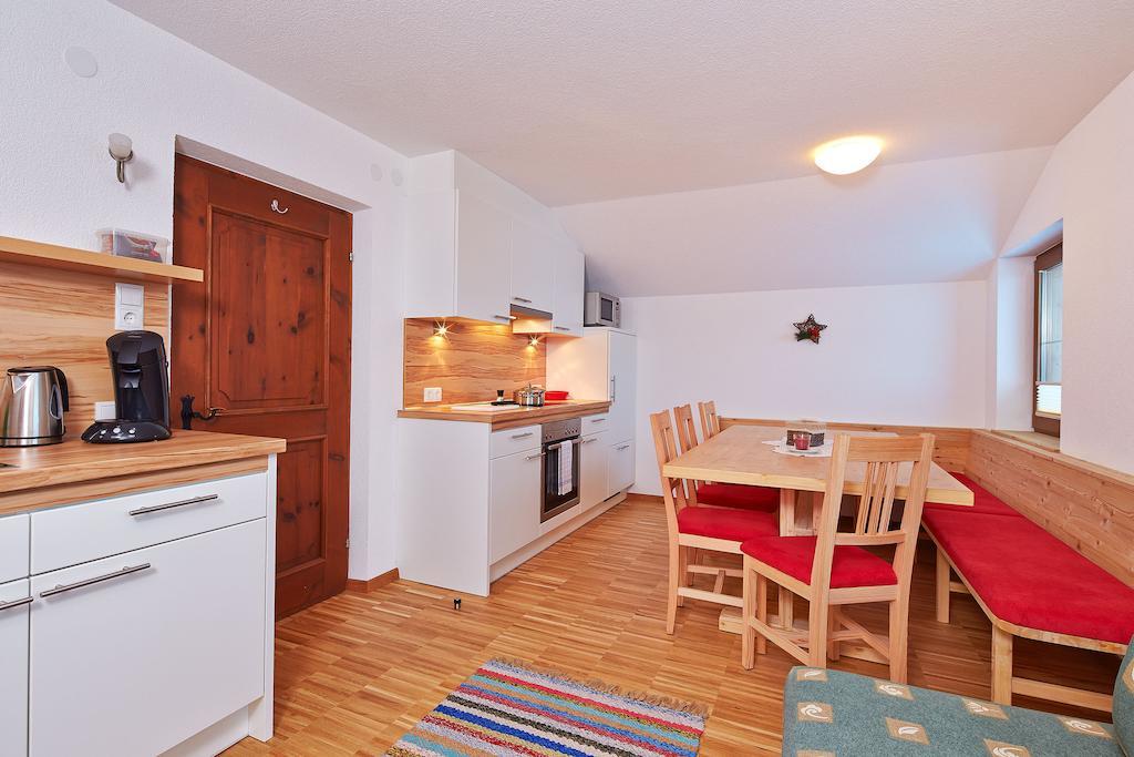 Am Sonnhof Apartamento Längenfeld Quarto foto