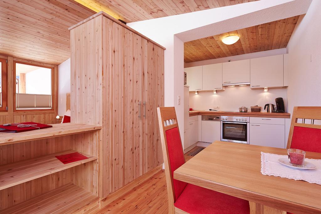 Am Sonnhof Apartamento Längenfeld Quarto foto